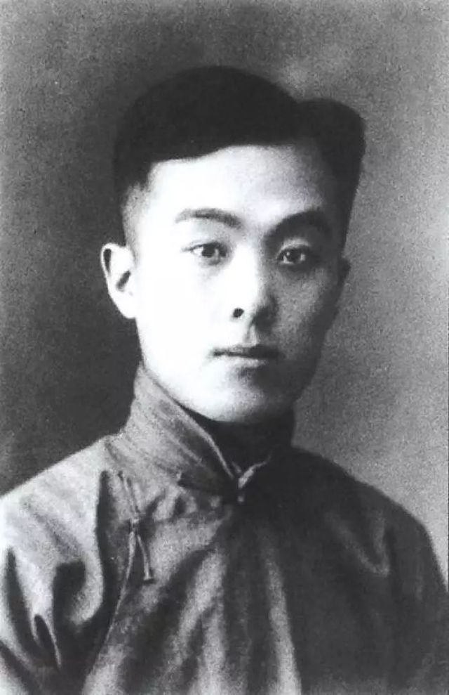 https://ss0.baidu.com/6ONWsjip0QIZ8tyhnq/it/u=746980923,1610088151&fm=173&s=D2D2CE2994326596DBA910810100E082&w=640&h=989&img.JPEG